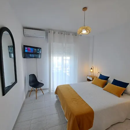 4, Primera Línea De Playa Apartamento